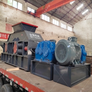 1200x800大型河卵石破碎機設備發(fā)貨圖片