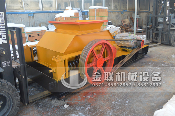 破碎陶瓷用狼牙破碎機(jī)怎么樣，購(gòu)買(mǎi)一臺(tái)需要多少錢(qián)？