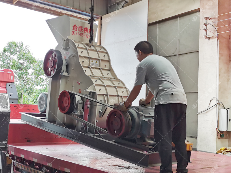 800x800中型雙級粉碎機(jī)設(shè)備發(fā)貨圖片 800x800中型雙級粉碎機(jī)設(shè)備發(fā)貨圖片