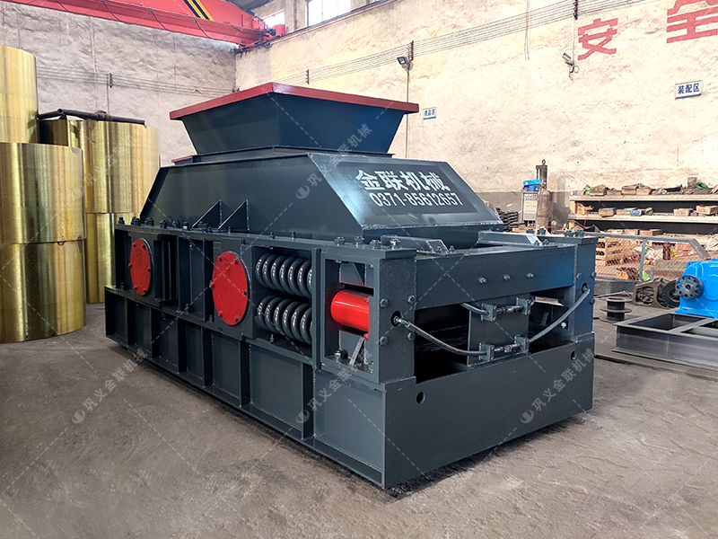 2PG1200x800大型對輥破碎機發(fā)貨 發(fā)往山東 2PG1200x800大型對輥破碎機發(fā)貨 發(fā)往山東