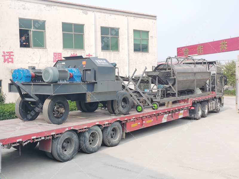 1200x800型移動式對輥破碎機(jī) 大型破碎機(jī)發(fā)貨圖片