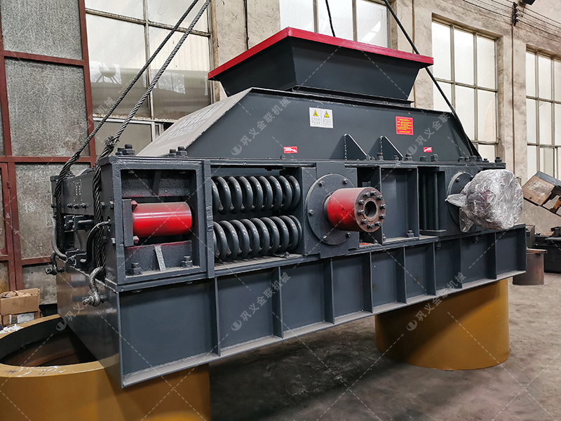 1200x800型制砂設(shè)備 大型對(duì)輥制砂機(jī)發(fā)貨圖片 1200x800型制砂設(shè)備 大型對(duì)輥制砂機(jī)發(fā)貨圖片