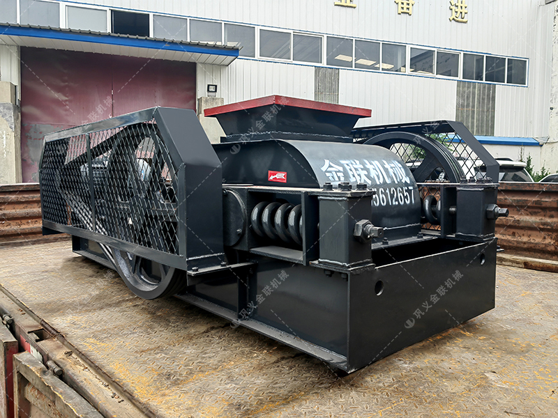 2PG400X250小型對輥破碎機(jī)發(fā)貨圖片_發(fā)往江蘇蘇州_破碎硅鐵 2PG400X250小型對輥破碎機(jī)發(fā)貨圖片_發(fā)往江蘇蘇州_破碎硅鐵