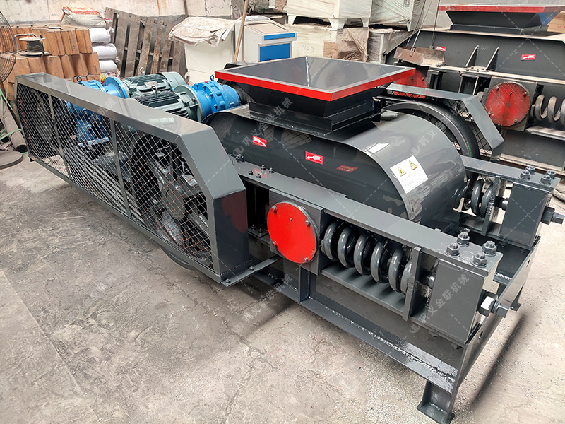 2PG610X400對(duì)輥破碎機(jī)發(fā)貨圖片_發(fā)往福建龍巖_鵝卵石制沙 2PG610X400對(duì)輥破碎機(jī)發(fā)貨圖片_發(fā)往福建龍巖_鵝卵石制沙