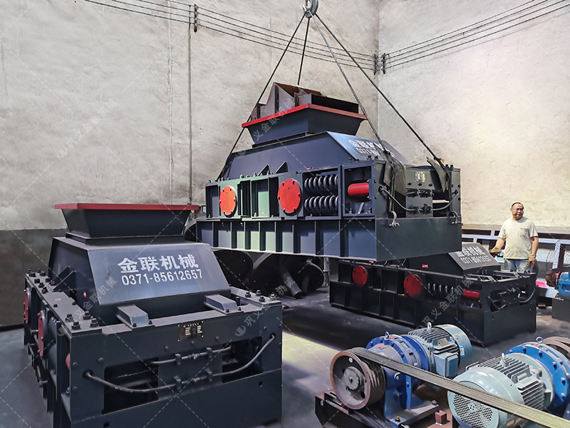 2PG1200X800連軸式對輥破碎機發貨圖片_發往四川綿陽_鵝卵石制砂