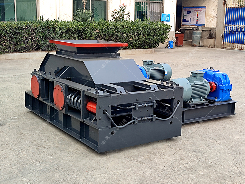 2PG800X600對輥破碎機發貨圖片_發往重慶_鵝卵石制砂 2PG800X600對輥破碎機發貨圖片_發往重慶_鵝卵石制砂