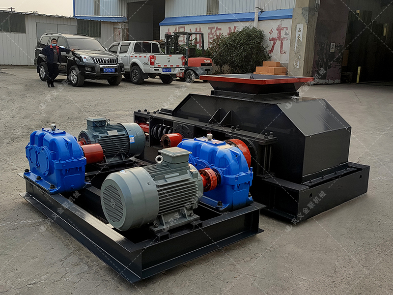 2PG800X600對輥破碎機發貨圖片_發往重慶_鵝卵石制砂