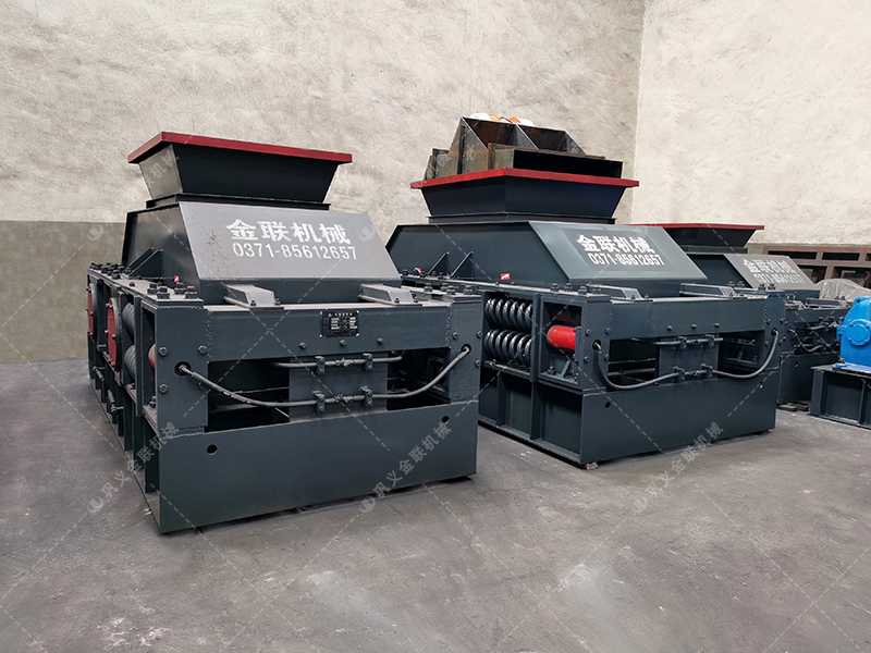 2PG1000X700對輥破碎機發(fā)貨圖片_發(fā)往湖北恩施_鵝卵石制砂 2PG1000X700對輥破碎機發(fā)貨圖片_發(fā)往湖北恩施_鵝卵石制砂