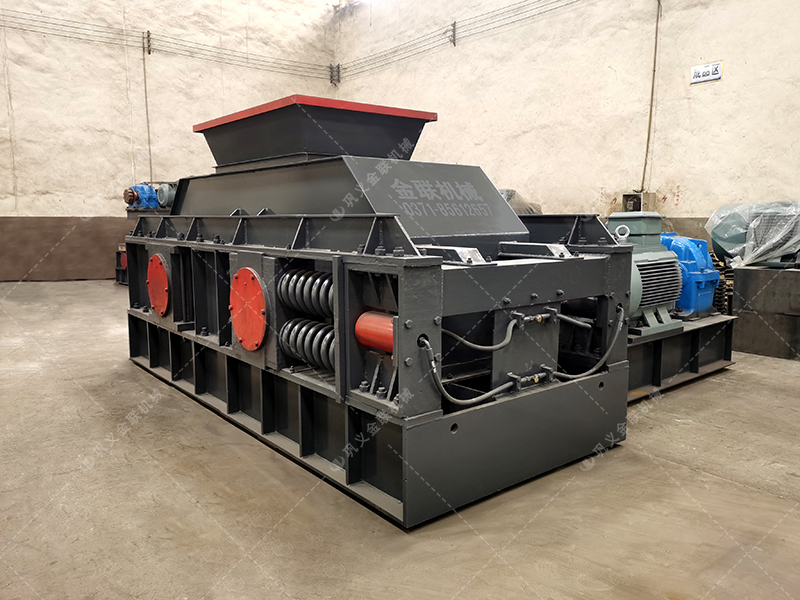 傳統破碎生產線為何要加裝對輥破碎機作為終破設備？